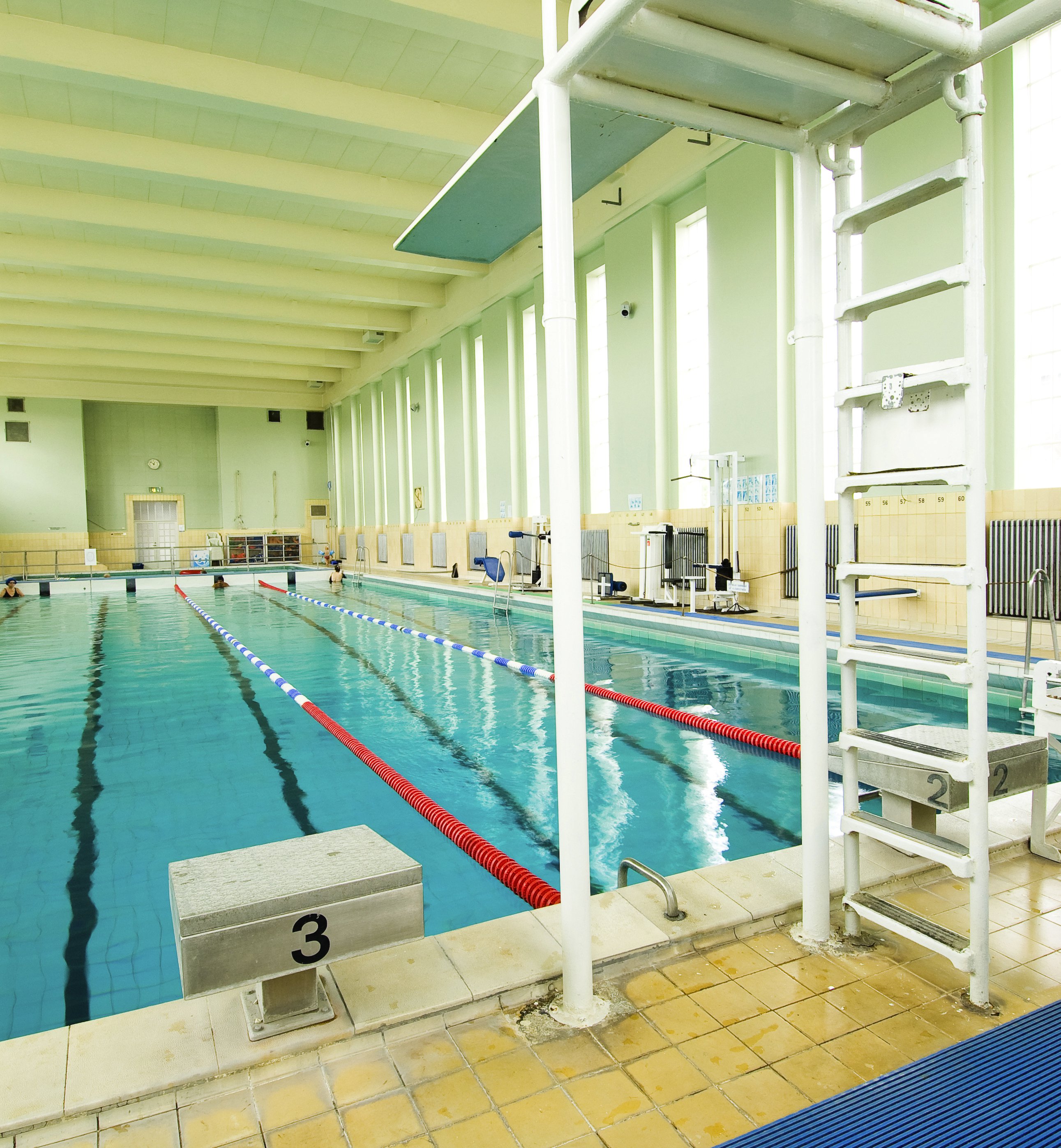 Sundhöll pool